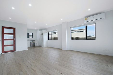 Photo of property in 41 Eileen Newey Place, Henderson, Auckland, 0612