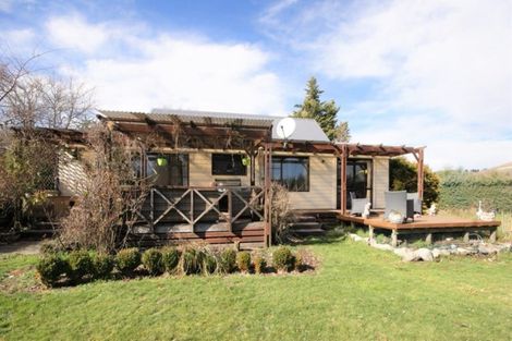 Photo of property in 15 Karaka Road, Waikari, 7420