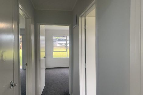 Photo of property in 9 Alston Avenue, Kelston, Auckland, 0602