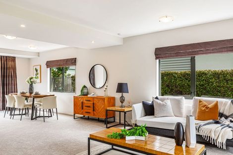 Photo of property in 72 Gunner Drive, Te Atatu Peninsula, Auckland, 0610