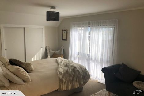 Photo of property in 2 Millen Place, Clarks Beach, 2122