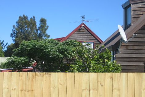 Photo of property in 9 Caspian Close, New Lynn, Auckland, 0600