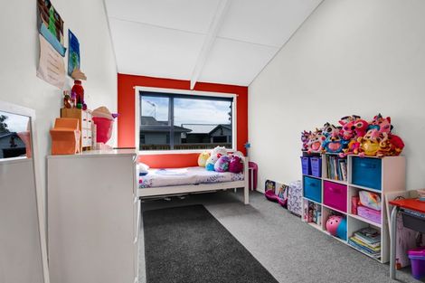 Photo of property in 24 Gardenia Avenue, Bell Block, New Plymouth, 4312