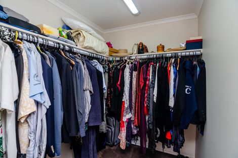 Photo of property in 1 Mill Grove, Carterton, 5713