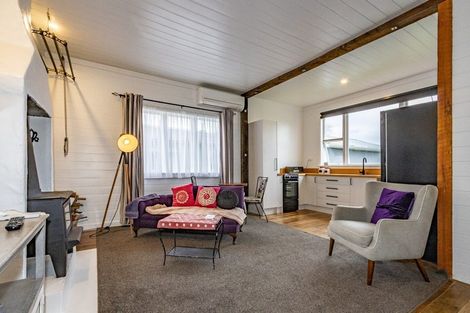 Photo of property in 15 Carter Terrace, Ohakune, 4625