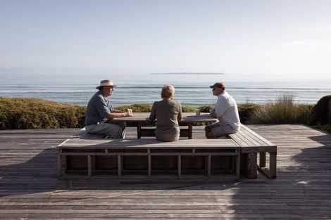 Photo of property in 31 Karewa Parade, Papamoa Beach, Papamoa, 3118