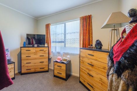 Photo of property in 12 Redwood Drive, Waipukurau, 4200