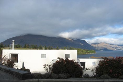Photo of property in 16 The Terrace, Queenstown, 9300