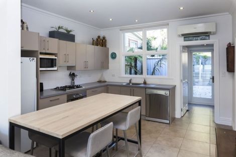 Photo of property in 62 Saint Davids Street, Lyttelton, 8082