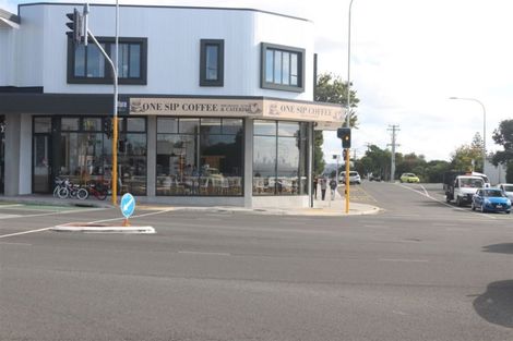 Photo of property in 243a Te Atatu Road, Te Atatu South, Auckland, 0610