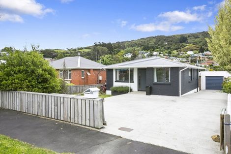 Photo of property in 117 Centennial Avenue, Helensburgh, Dunedin, 9010