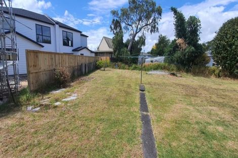 Photo of property in 5 Hurley Place, Kelston, Auckland, 0602