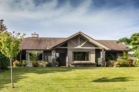 Photo of property in 2 Flaxen Way, Kinloch, Taupo, 3377