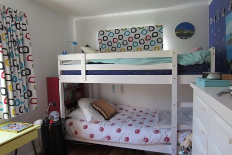 Photo of property in 22 Gordon Road, Plimmerton, Porirua, 5026