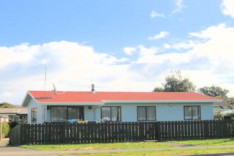 Photo of property in 22 Topaz Drive, Papamoa Beach, Papamoa, 3118