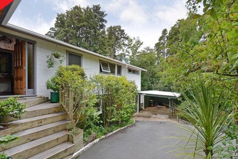 Photo of property in 35 Chatsworth Road, Silverstream, Upper Hutt, 5019