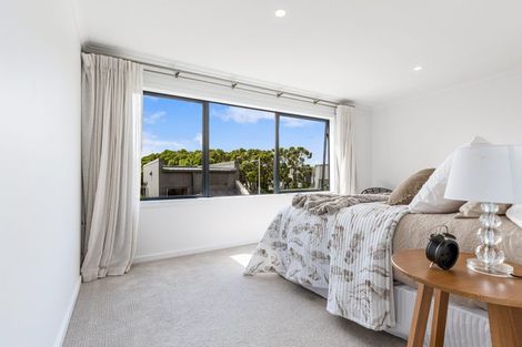 Photo of property in 13 Hudson Bay Road, Hobsonville, Auckland, 0616