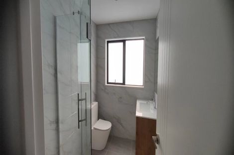 Photo of property in 22b Glendhu Road, Bayview, Auckland, 0629