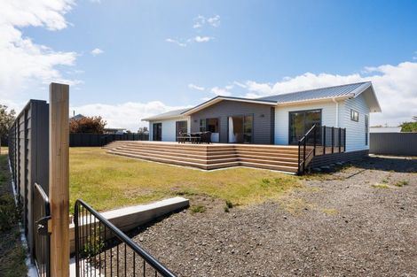 Photo of property in 52 Hunia Terrace, Himatangi Beach, Foxton, 4891