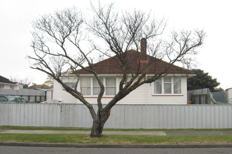 Photo of property in 34 Ward Crescent, Marewa, Napier, 4110