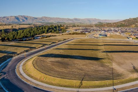 Photo of property in 24 Carrickmore Crescent, Wanaka, 9305