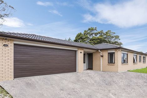 Photo of property in 71 Tiriwa Drive, Massey, Auckland, 0614