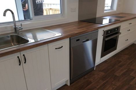 Photo of property in 28 Victoria Road, Mount Maunganui, 3116