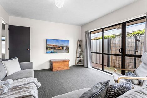 Photo of property in 1/276 Pine Avenue, South New Brighton, Christchurch, 8062