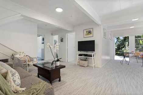 Photo of property in 12 Maritime Terrace, Birkenhead, Auckland, 0626