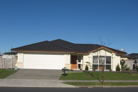 Photo of property in 196 Wattle Farm Road, Wattle Downs, Auckland, 2103