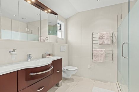 Photo of property in 7 Kowhai Road, Mairangi Bay, Auckland, 0630