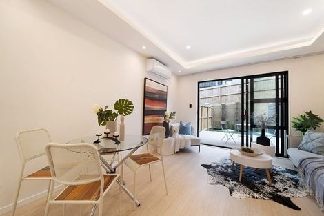 Photo of property in 7/52 Newington Road, Henderson, Auckland, 0612