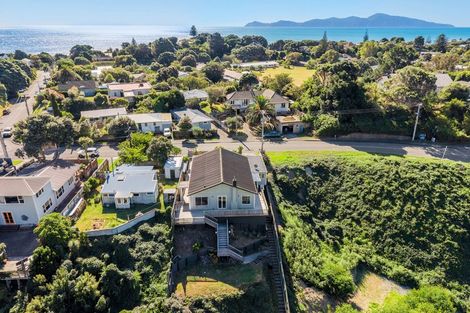 Photo of property in 76 Tilley Road, Paekakariki, 5034