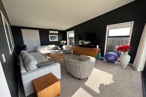 Photo of property in 2 Franks Way, Papamoa Beach, Papamoa, 3118