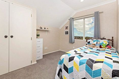 Photo of property in 3a Somerville Road, Shelly Park, Auckland, 2014