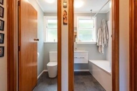 Photo of property in 12 Tobruk Street, Karori, Wellington, 6012