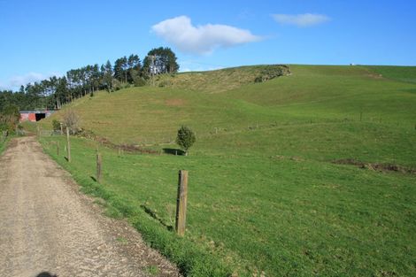 Photo of property in 888a Otaraoa Road, Tikorangi, Waitara, 4383