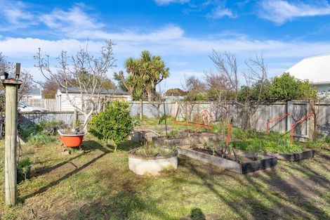 Photo of property in 10 Venice Street, Martinborough, 5711