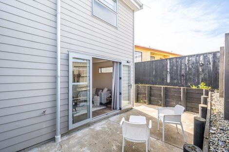 Photo of property in 18 Franklyn Road, Tawa, Wellington, 5028