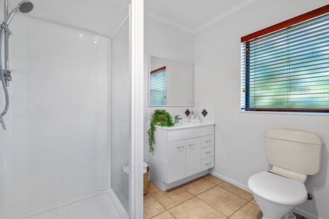 Photo of property in 19 Putaka Place, Papamoa Beach, Papamoa, 3118