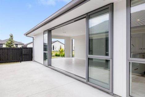 Photo of property in 43 Kaiora Drive, Papamoa Beach, Papamoa, 3118