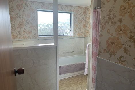 Photo of property in 43 Skerman Street, Marton, 4710