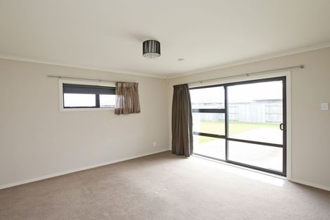 Photo of property in 48 Duff Crescent, Highbury, Palmerston North, 4412