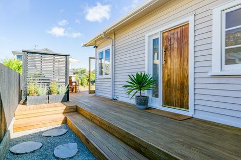 Photo of property in 184 Rongotai Road, Rongotai, Wellington, 6022