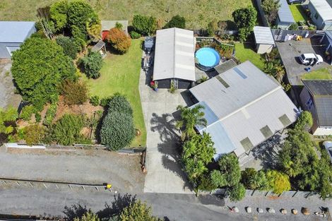 Photo of property in 21 Calgher Avenue, Waitara, 4320