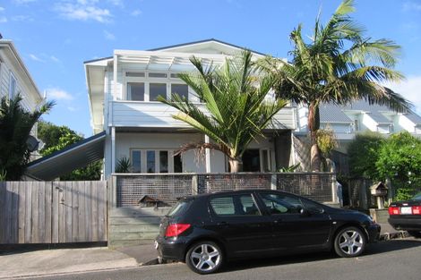 Photo of property in 56 Hackett Street, Saint Marys Bay, Auckland, 1011