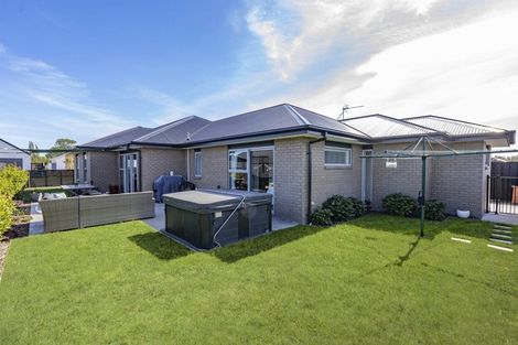 Photo of property in 28 Te Hurunui Drive, Pegasus, 7612