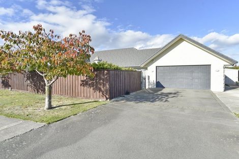 Photo of property in 135 Chinnerys Road, Woodend, 7610