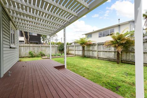 Photo of property in 20 Kiwi Avenue, Forest Lake, Hamilton, 3200