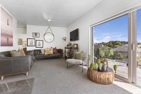 Photo of property in 1a Gordon Street, Glen Avon, New Plymouth, 4312